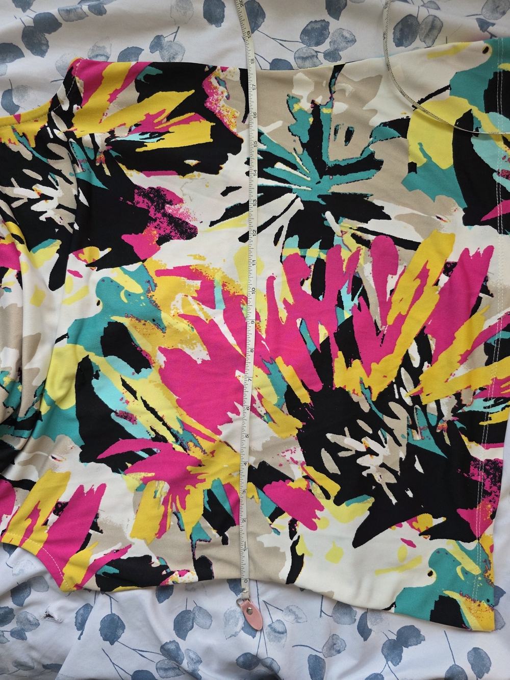 Tahari Multicolour Abstract Print Cowl Neck Sleeveless Top Size Large - Picture 10 of 11